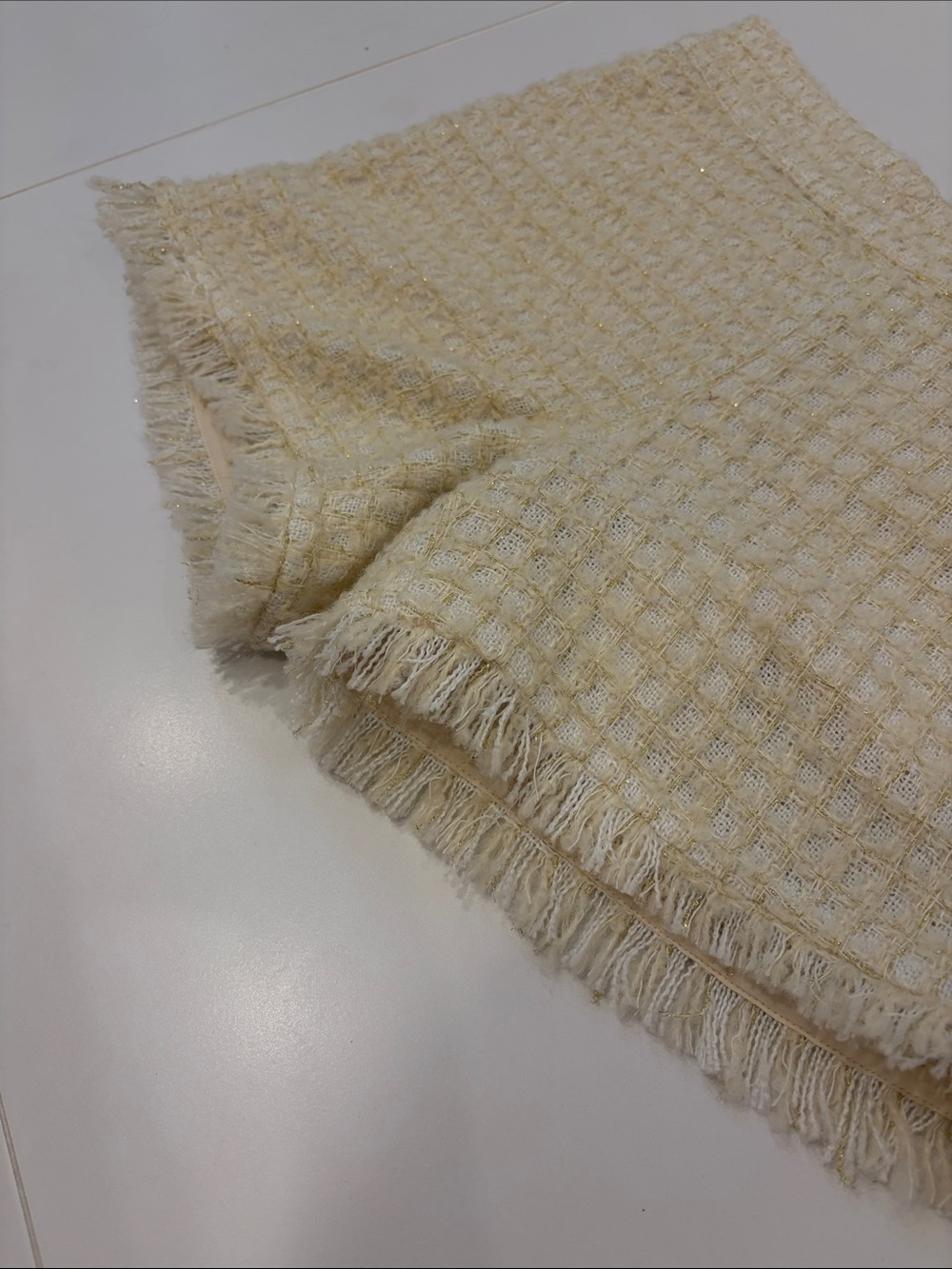 STS beige and cream tweed shorts XXS